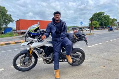 ತೆಲಂಗಾಣ ಯೂಟ್ಯೂಬರ್ ಭಯ್ಯಾ ಸನ್ನಿ ಯಾದವ್ ಅವರ ಬಂಧನ: ಪಾಕಿಸ್ತಾನ ಪ್ರವಾಸ ಸಂಬಂಧ ಎನ್‌ಐಎ&nbsp;ತನಿಖೆ