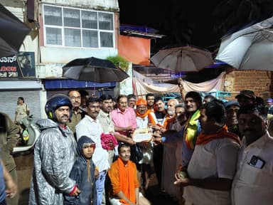 Sirsi Police Felicitates Gajananotsava Committee for Conducting Traditional Ganesha&nbsp;Procession