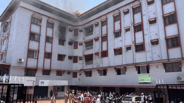 ಮಂಗಳೂರು : ಕುದ್ರೋಳಿ ದೇವಸ್ಥಾನದ ಬಳಿಯ ಅಪಾರ್ಟ್‌ಮೆಂಟ್‌ನಲ್ಲಿ ಬೆಂಕಿ&nbsp;ಅವಘಡ