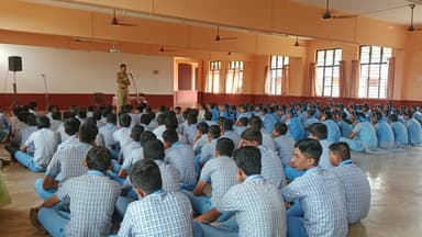 ಕೊಲ್ಲೂರಿನಲ್ಲಿ ವಿದ್ಯಾರ್ಥಿಗಳಿಗೆ ಕಾನೂನು&nbsp;ಜಾಗೃತಿ