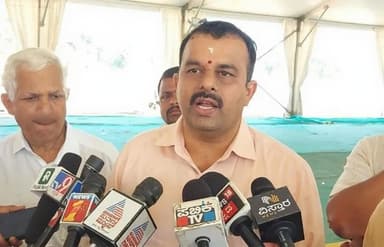 ಧರ್ಮಸ್ಥಳ ಹೋರಾಟಗಾರರಿಗೂ ಎಸ್‌ಡಿಪಿಐಗೂ ಏನು ಸಂಬಂಧ? ಏನಿದರ ಮರ್ಮ?- ವಿ.ಸುನಿಲ್ ಕುಮಾರ್&nbsp;ಪ್ರಶ್ನೆ