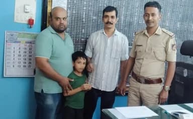 ಗಂಗೊಳ್ಳಿ: ಸಿಕ್ಕಿದ ಚಿನ್ನದ ಸರ ಹಿಂದಿರುಗಿಸಿ ಪ್ರಾಮಾಣಿಕತೆ ಮೆರೆದ ಗಂಗೊಳ್ಳಿ ಪೊಲೀಸ್&nbsp;ಕಾನ್ಸ್‌ಟೇಬಲ್