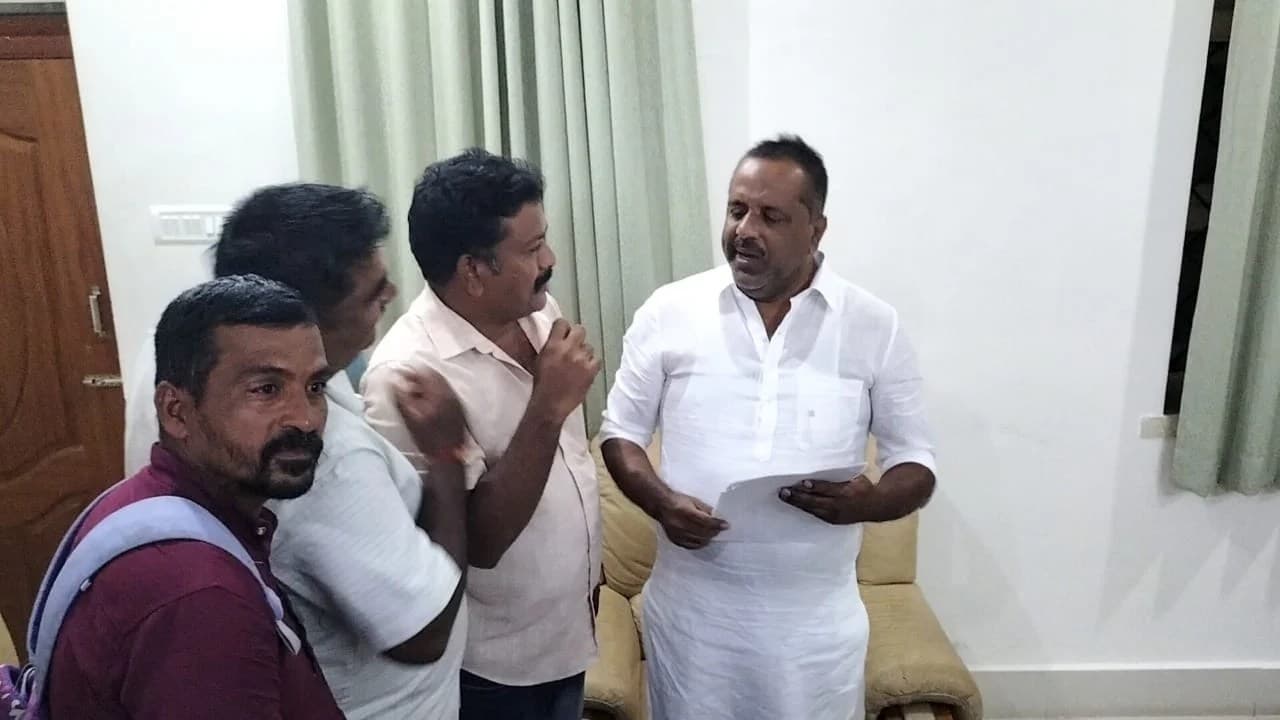 ಗಂಗೊಳ್ಳಿ: ಸಮಾಜ ಸೇವಕ, ಜೀವರಕ್ಷಕ ದಿನೇಶ್ ಖಾರ್ವಿಗೆ ರಾಜ್ಯೋತ್ಸವ ಪ್ರಶಸ್ತಿ ನೀಡಲು&nbsp;ಮನವಿ