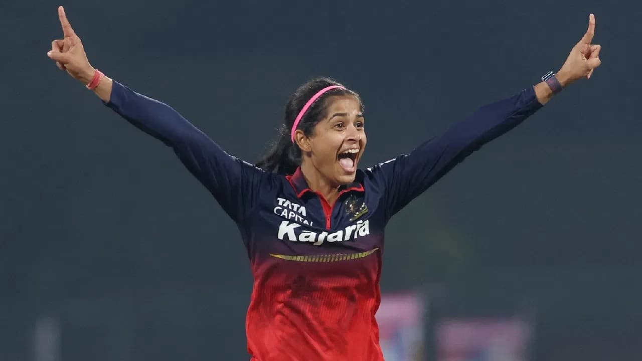 RCB ಪರ ಶ್ರೇಯಾಂಕಾ ಪಾಟೀಲ್ ಐತಿಹಾಸಿಕ ದಾಖಲೆ: WPLನಲ್ಲಿ ಮೂರು ಬಾರಿ 4+&nbsp;ವಿಕೆಟ್