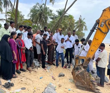 ಗುಜ್ಜರಬೆಟ್ಟು: ₹ 1 ಕೋಟಿ ವೆಚ್ಚದ ಕಡಲ್ಕೊರೆತ ಪ್ರತಿಬಂಧಕ ಕಾಮಗಾರಿಗೆ ಚಾಲನೆ